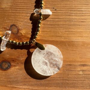 Sautoir Cristal de roche Fleur de vie