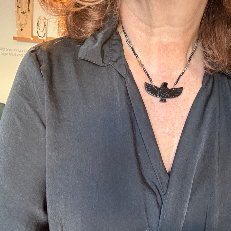 Collier Aigle noir onyx