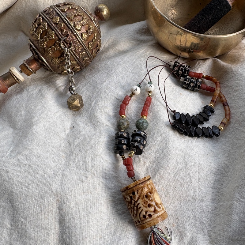 Sautoir jade sculpté – Image 4