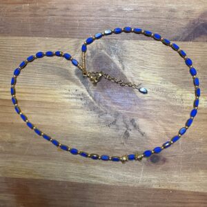 Le collier Le Basic va avec tous les bijoux de L'Apprentie mais aussi les autres !