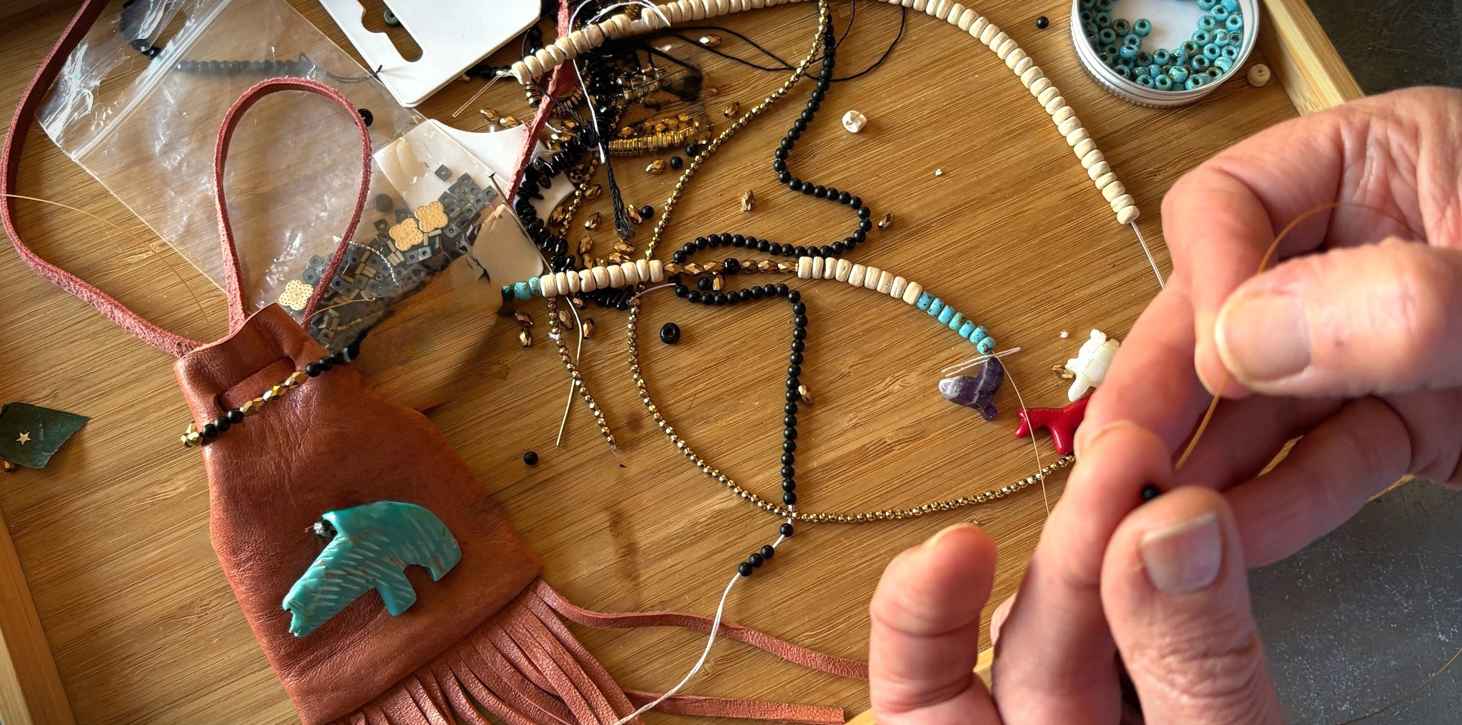 pierres bijoux pays basque apprentie anglet atelier horizontale 2