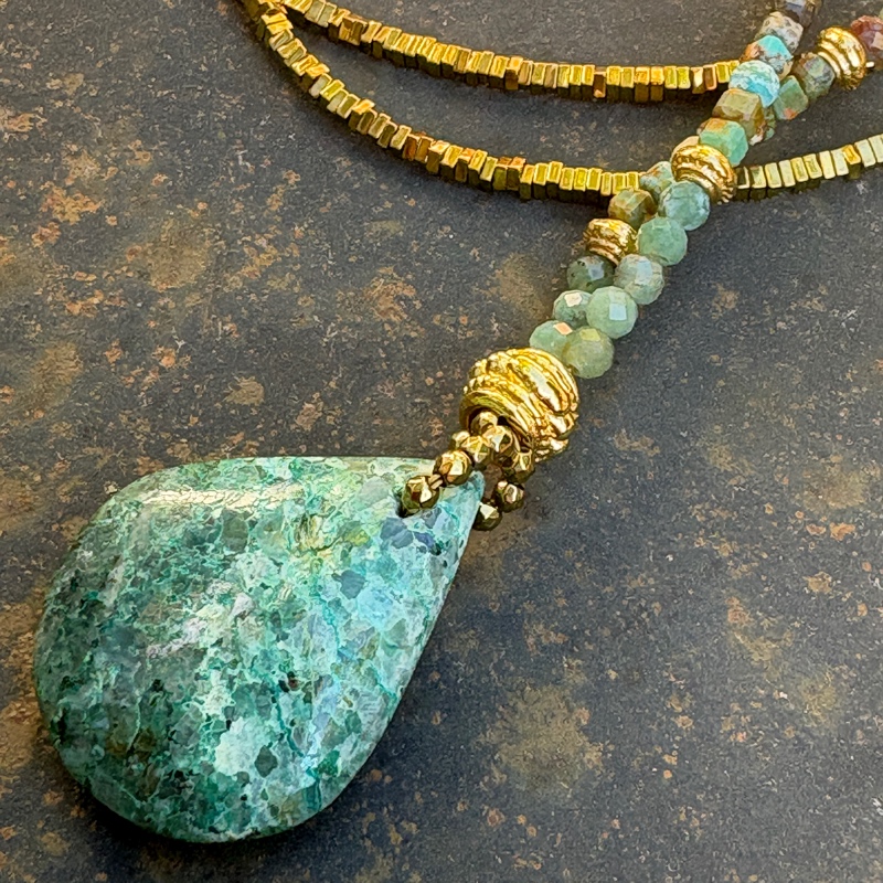 Sautoir Chrysocolle de Madagascar Sautoir Chrysocolle de Madagascar