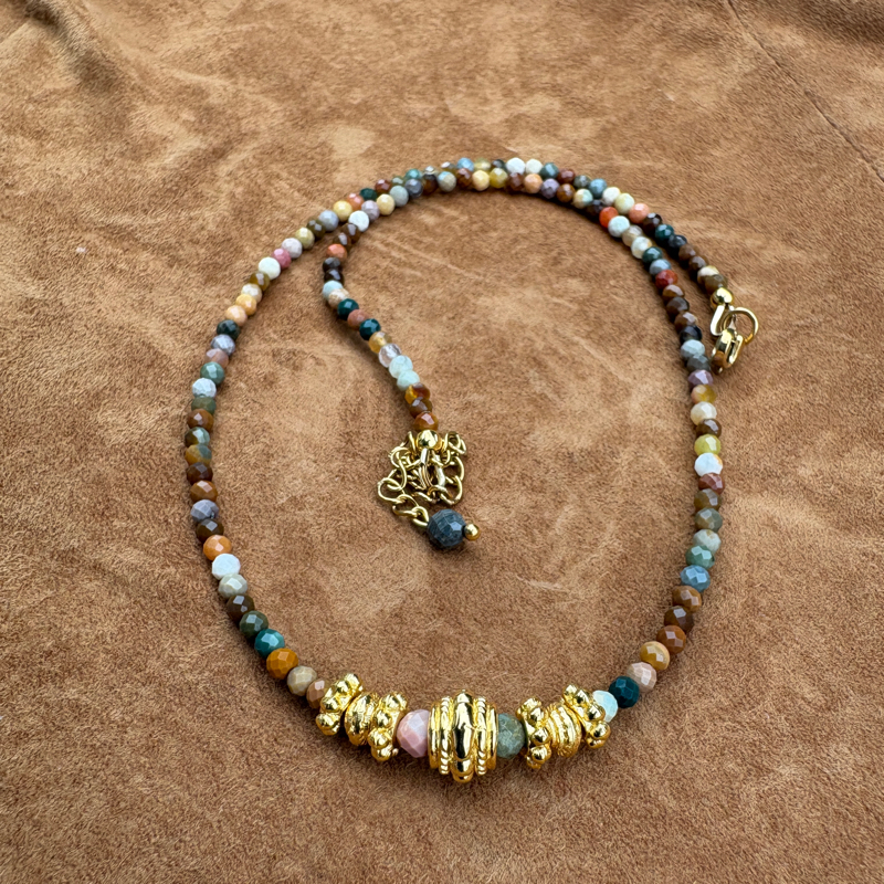 Collier le Compagnon - 7 pierres pour 7 énergies Collier le Compagnon - 7 pierres pour 7 énergies – Image 3