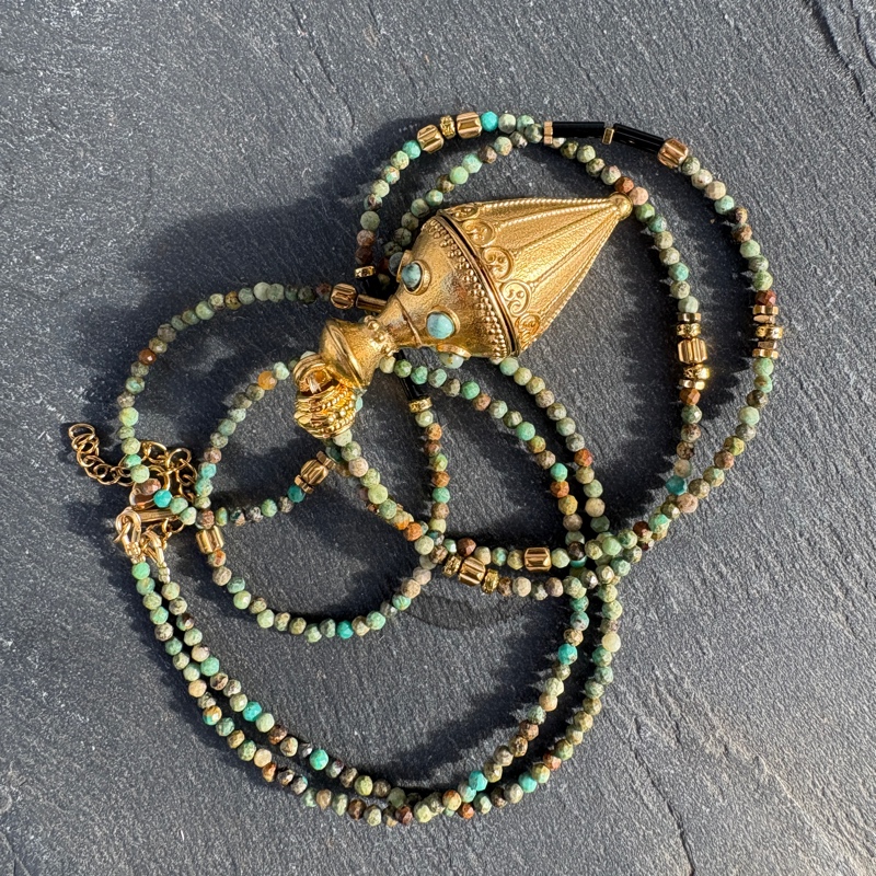 Sautoir turquoises africaines et pendule Sautoir turquoises africaines et pendule – Image 5